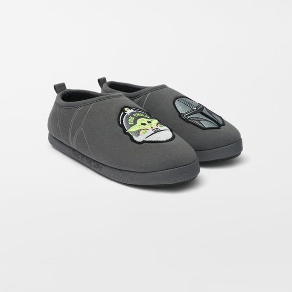 NWT Zara Size 12.5-13.5 little kid Disney Star Wars Mandalorian cotton slippers - Picture 4 of 5